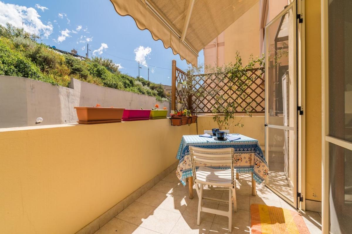 Apartamento La Terrazza Di Sant'Avendrace Cagliari Exterior foto